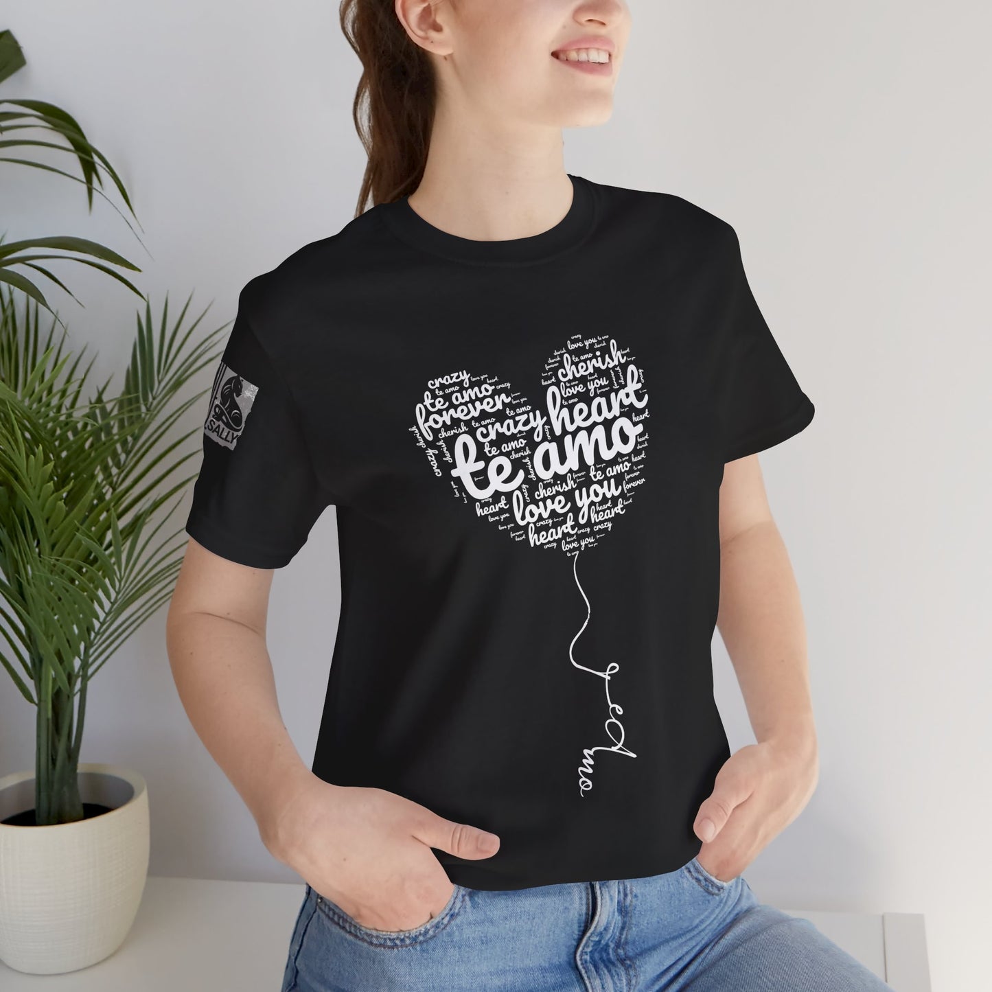 Te Amo Heart Balloon Typography Black T-Shirt